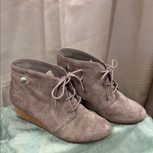 Dr. Scholl's Lace-Up Suede Ankle Booties - Taupe